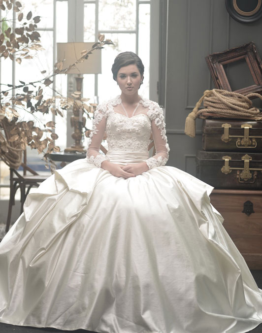 +62216289348 - Wedding Package Ultimate Bridal Jakarta Classic Timeless Dress Gaun Pengantin Elegan